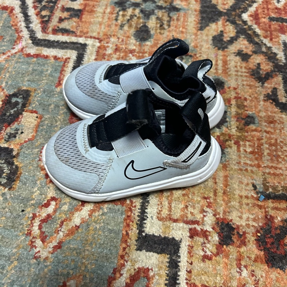 Nike Kids' Gray and Black Sneakers